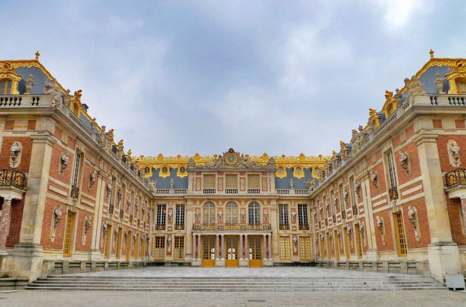 The main entrance to Palace of Versailles